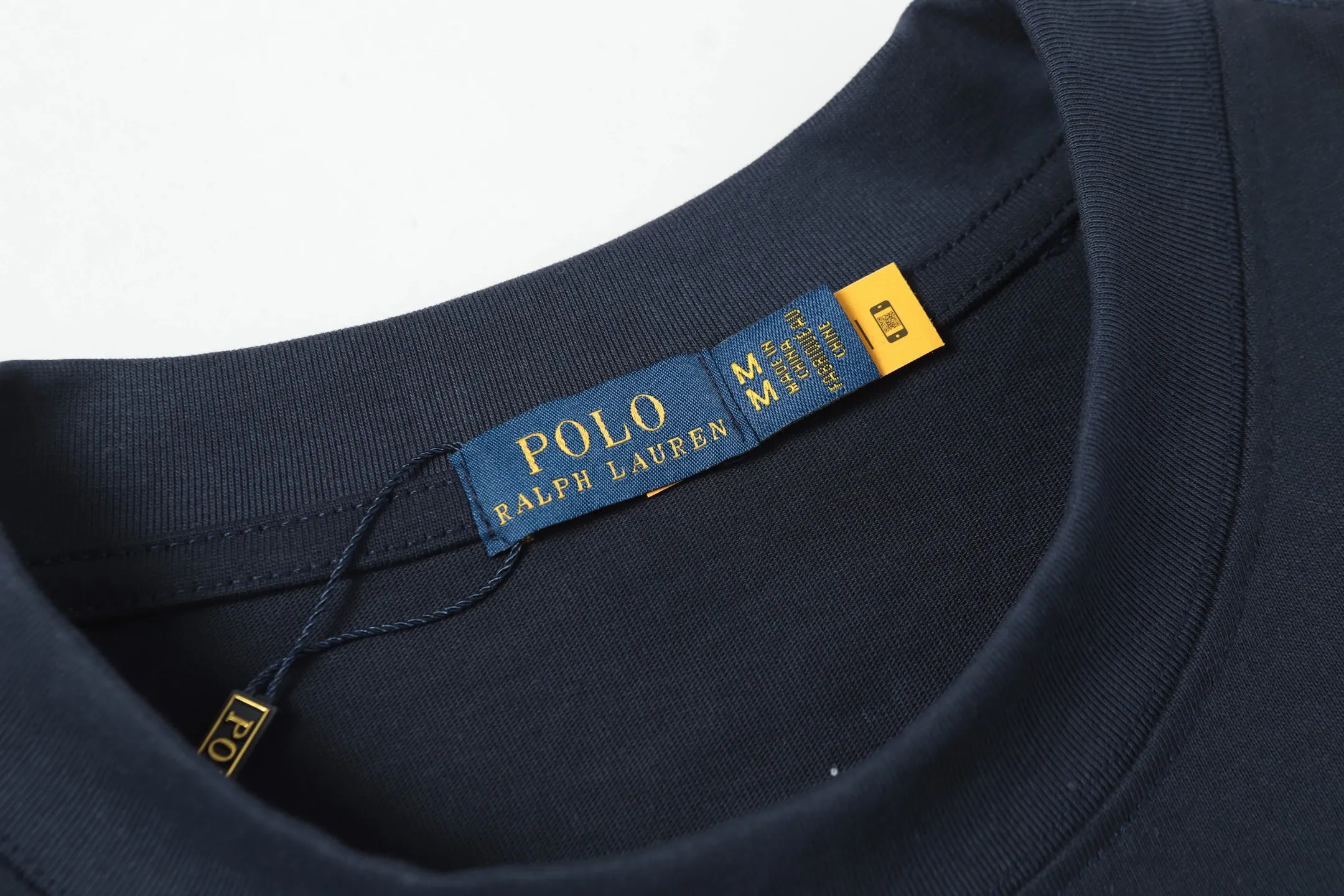 P130 Style number: A005 [Ralph Lauren classic printed round neck basic short sleeves] ✅270g double yarn fabric, custom woven and dyed threads ✅Original stickers Scan the QR code to enter the official website ✅Large version, loose and stylish, can wear up to 210 pounds Color: black white navy blue gray sky blue Size: S-XL